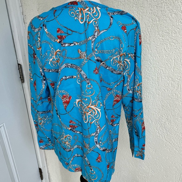 Women’s Blue Chain Print, Long Sleeve Blouse. Round Neck. Button down. S… - Picture 4 of 8